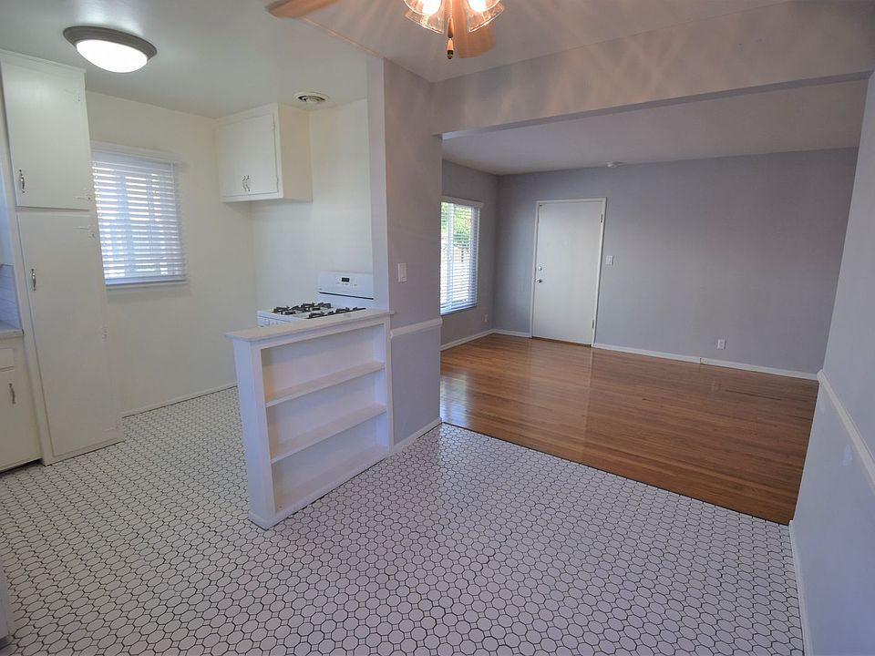 1st image of 823-25 S Orange Grove Ave #18373378