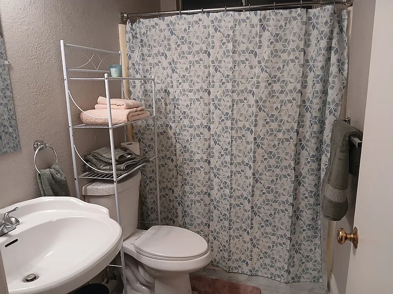 25925 Narbonne Ave — Photo 3