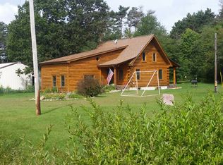 E1344 Crystal Lake Rd, Waupaca, WI 54981