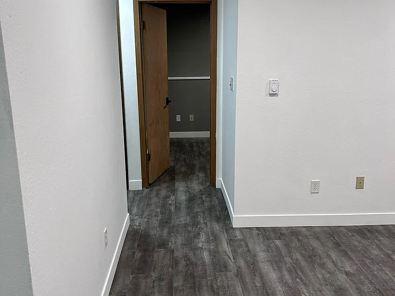 107 Maple St #103 — Photo 4