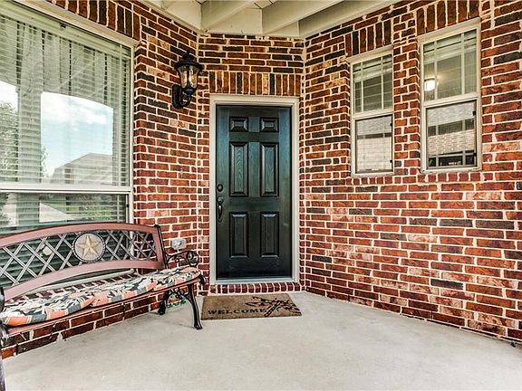 2nd image of 2676 Deer Hollow Dr