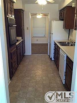 2nd image of 1414 Blackwell Dr