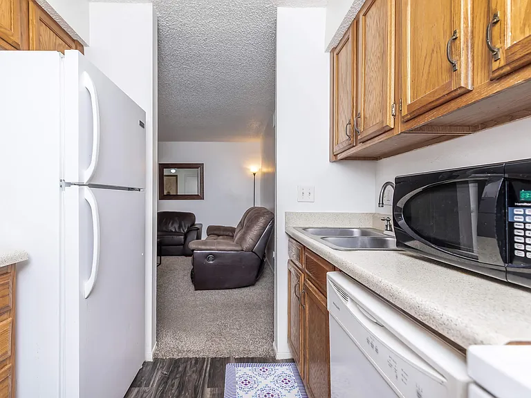 Rock Brook Apartments — Photo 32