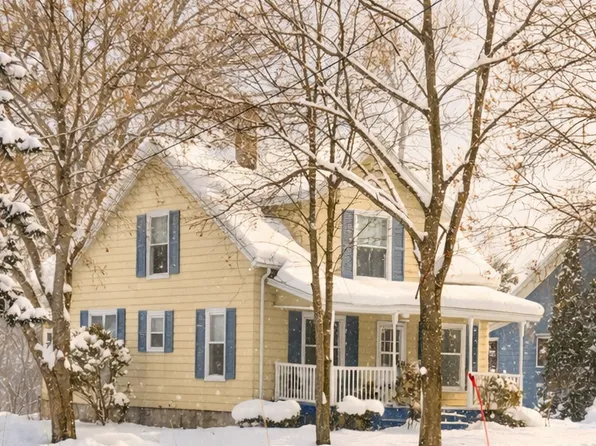 147 S Main St, Rockford, MI 49341