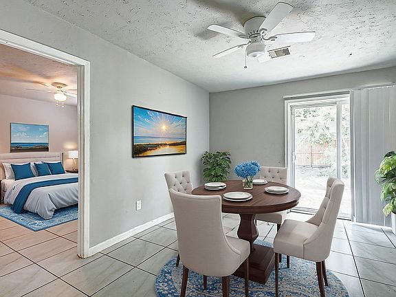 5th image of 8019 Beech Cove Ln