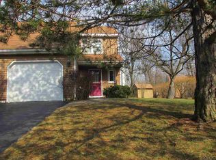 41 Grant Hill Ct, Clifton Park, NY 12065