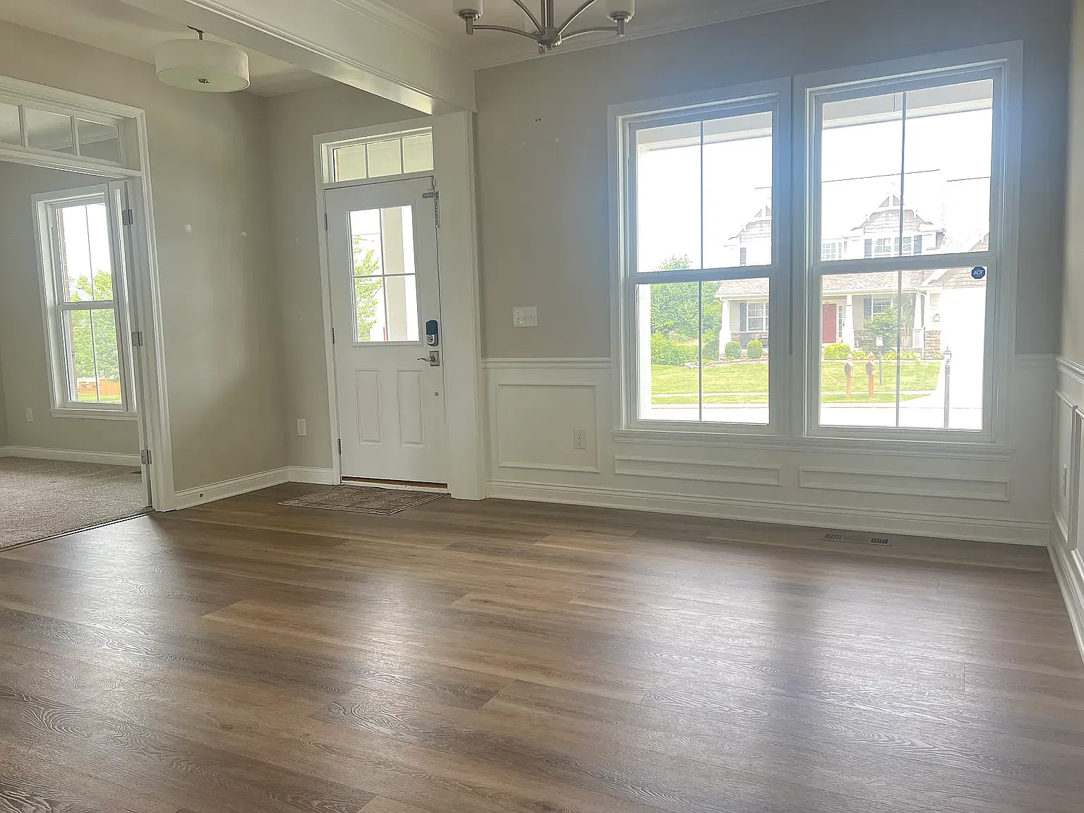 4 bed, 3460 sqft, $3,595 — Photo 2