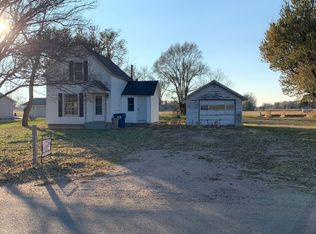 410 S A St, North Loup, NE 68859