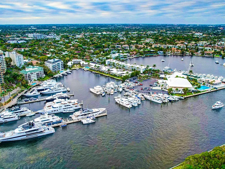 2727 Yacht Club Blvd #2A — Photo 66