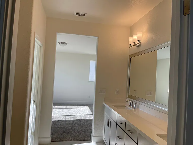 3261 Sherman Way — Photo 31