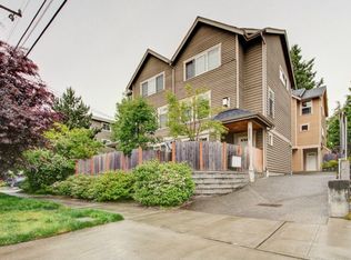 2220 NW 59th St #B, Seattle, WA 98107