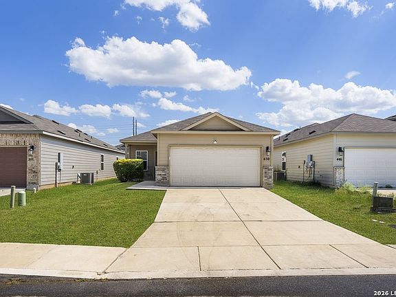 4th image of 450 Pleasanton Spring