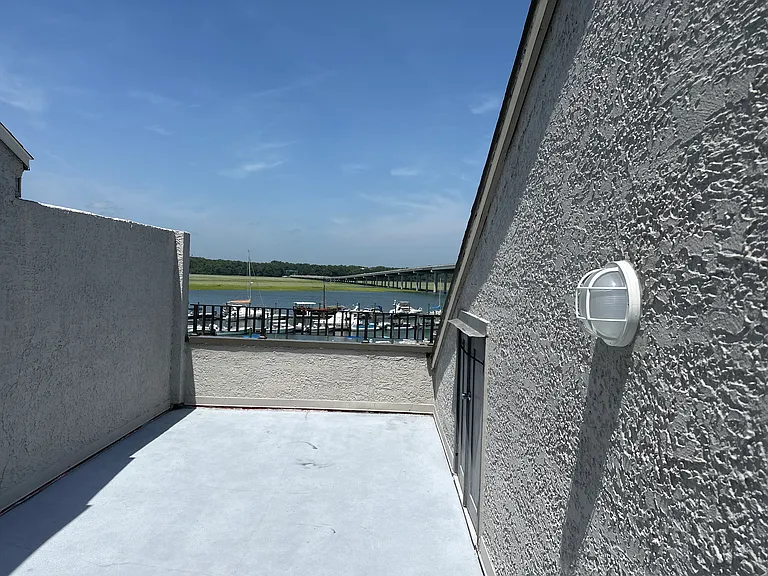 90 Helmsman Way #204B — Photo 20