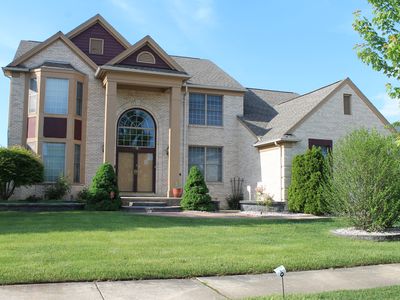 2165 Rolling Stone Dr, Sterling Heights, MI, 48314
