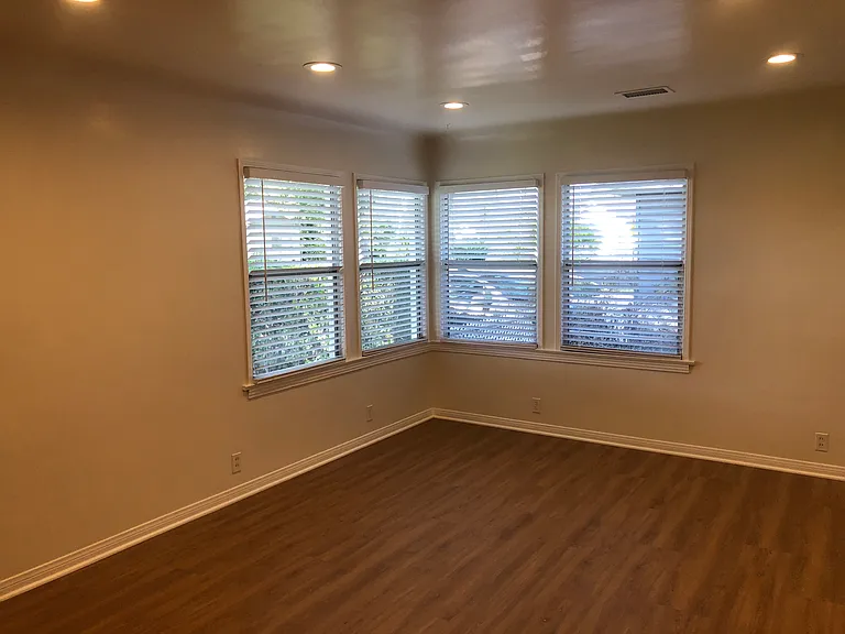 10828 Montecito Dr — Photo 10