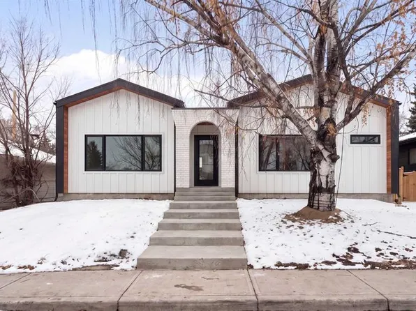 88 E Cheyenne Cres NW, Calgary, AB T2L 0Z2