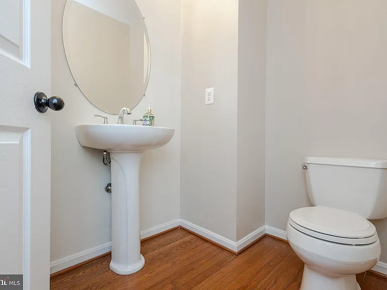 105 Ticonderoga Dr — Photo 14