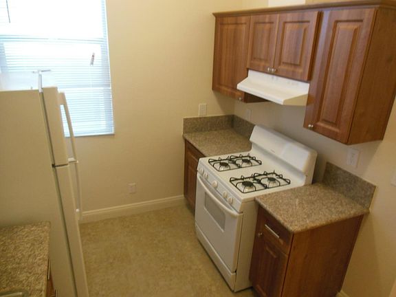 4th image of 1815 P St APT B