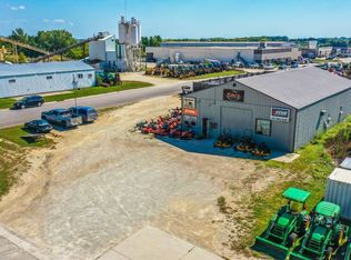 126 Bissen St, Caledonia, MN 55921