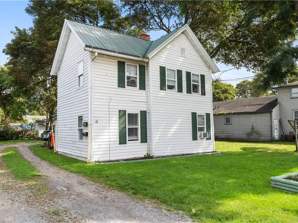 11 Washington St N, Dansville, NY 14437