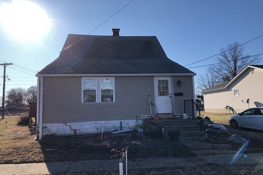 1st image of 226 & 208 Goulding Ave