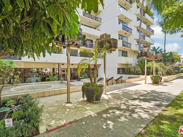 325 N Oakhurst Dr Penthouse 2, Beverly Hills, CA 90210
