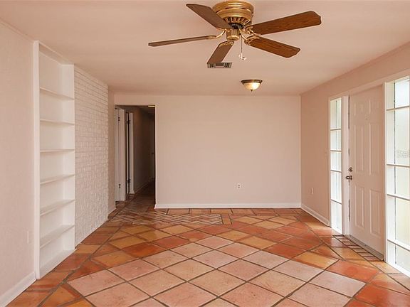 3rd image of 811 Palmetto St