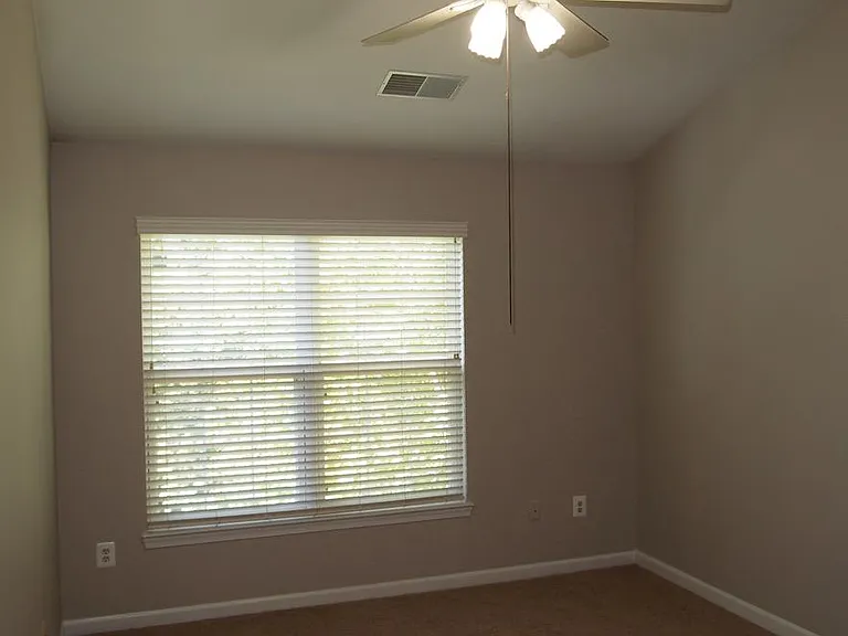 11483 Carriage Gate Ct — Photo 12