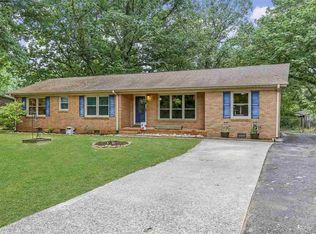 101 S Oak Forest Dr, Greenville, SC 29607