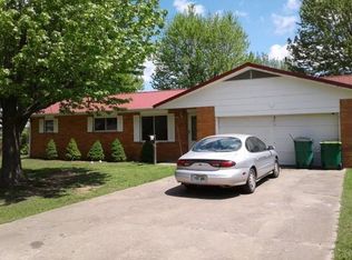 719 Dyer St, Springdale, AR 72762