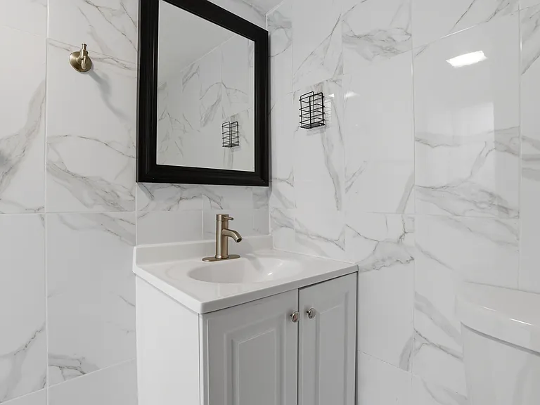 250 E Girard Ave #2 — Photo 8