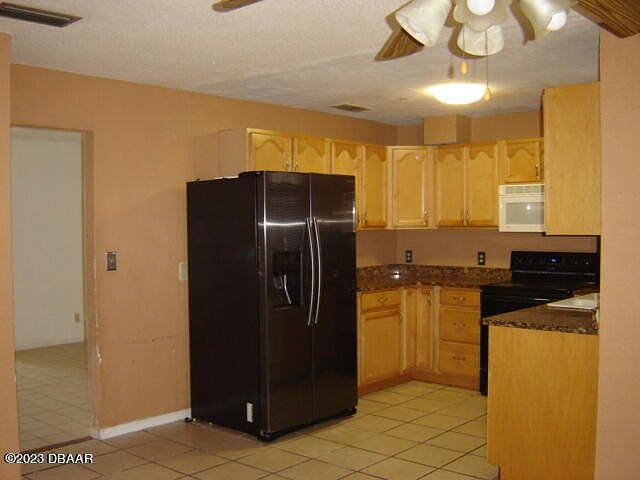 2nd image of 76 Domicilio Ave