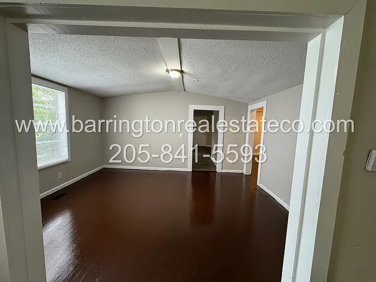4825 Avenue S — Photo 4