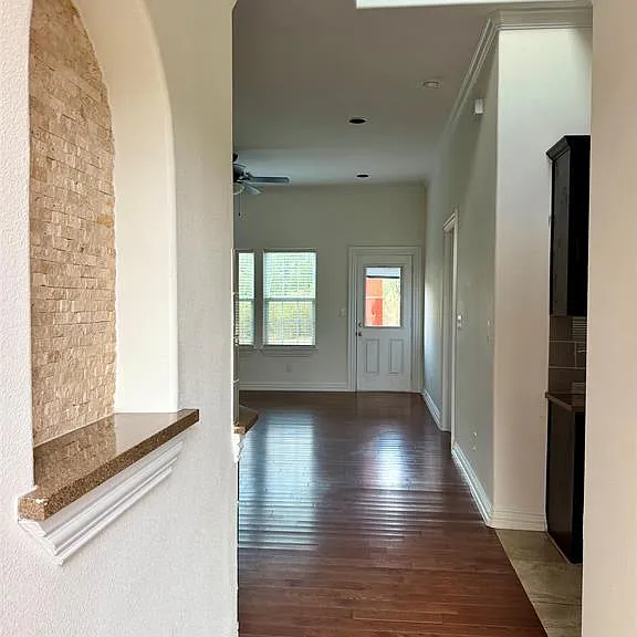 398 Mesa Dr #D — Photo 2