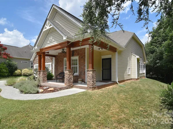 1608 Privette Rd, Matthews, NC 28105
