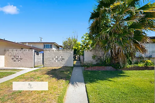 1234 W Rosewood Ct Photo 1