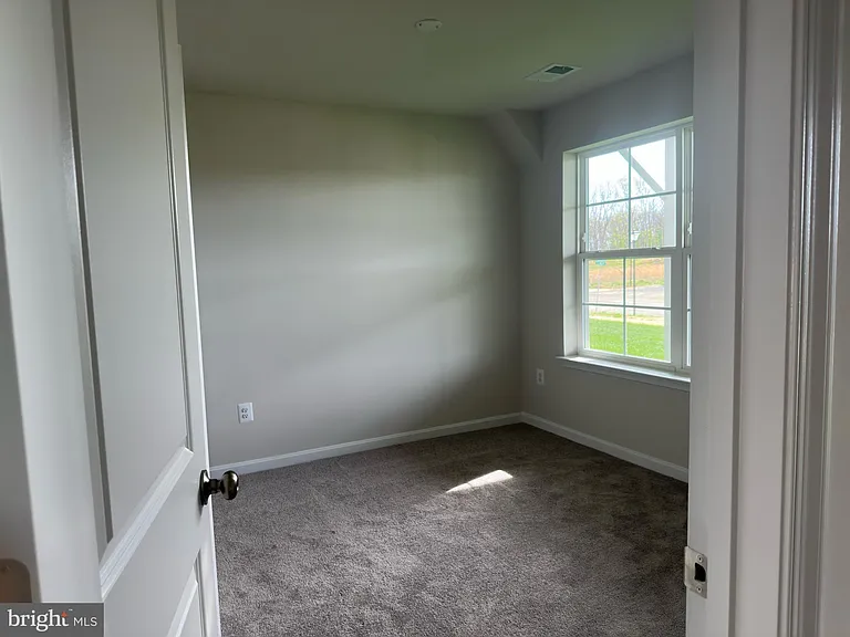 19 Winterplace Dr — Photo 18