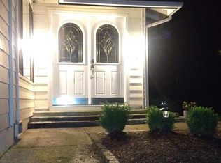 22 S Bellflower Rd, Bothell, WA 98012