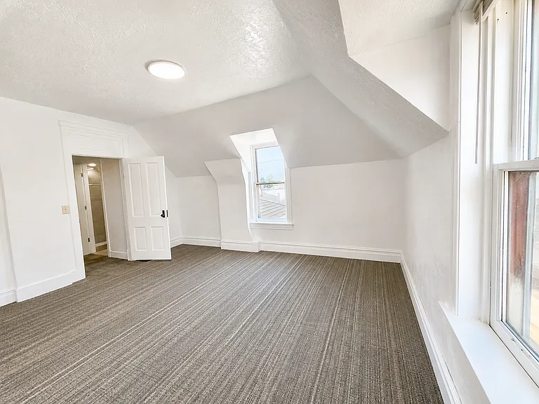 13224 S Redwood Rd — Photo 19