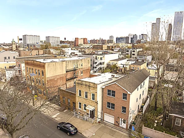 12 Wright Avenue image 19 of 20