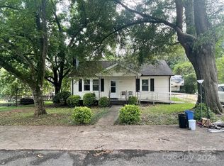 113 Church St, Lincolnton, NC 28077