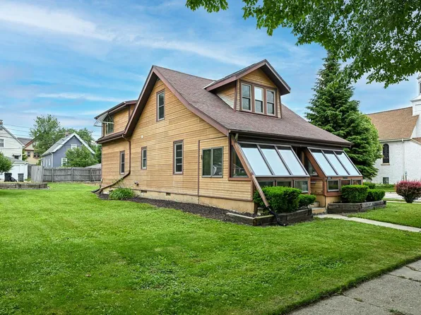 3774 East Squire AVENUE, Cudahy, WI 53110