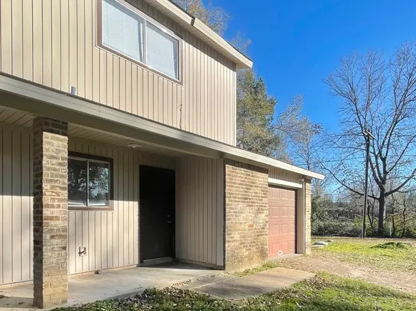 132 Simpson St #A, Longview, TX 75605