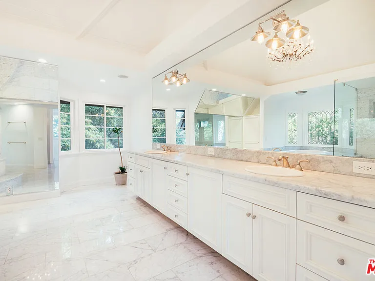 1509 Stone Canyon Rd — Photo 8