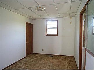 2nd image of 412 N Bennett St