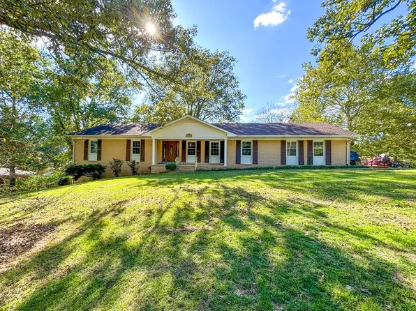 349 McDonald Dr, Huntingdon, TN 38344