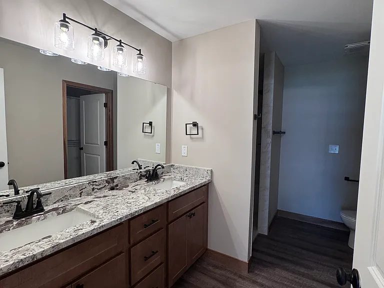 202 Lakeside Dr #202 — Photo 8