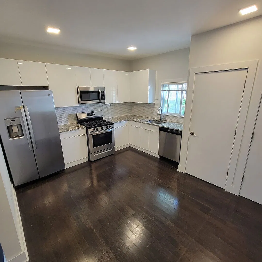 065 - 439 Mercer Street Realty Llc — Photo 1