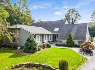 104 Boney Ln, Saint James, NY 11780