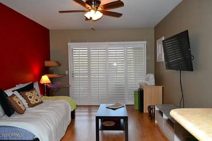 1 bed, 1.0 bath, 699 sqft, $1,299 — Photo 3